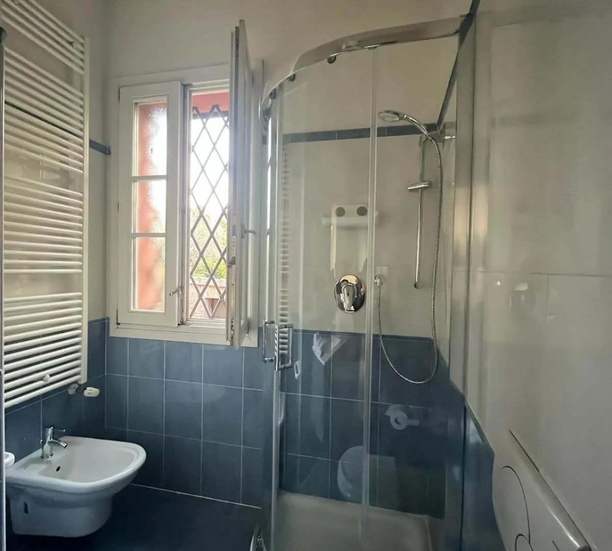 Saragozza Flat & Secret Garden Apartment Bologna