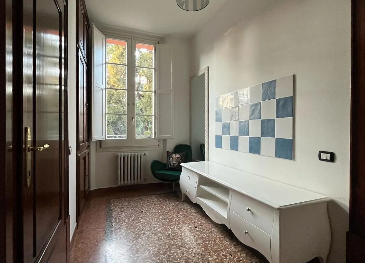 Saragozza Flat & Secret Garden Apartment Bologna Italy